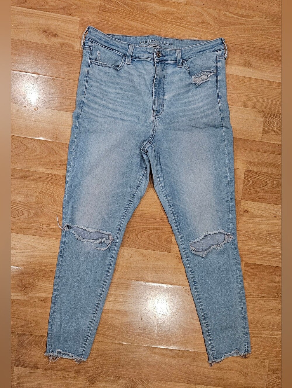American Eagle Outfitters Light Blue Skinny Distressed Jeans